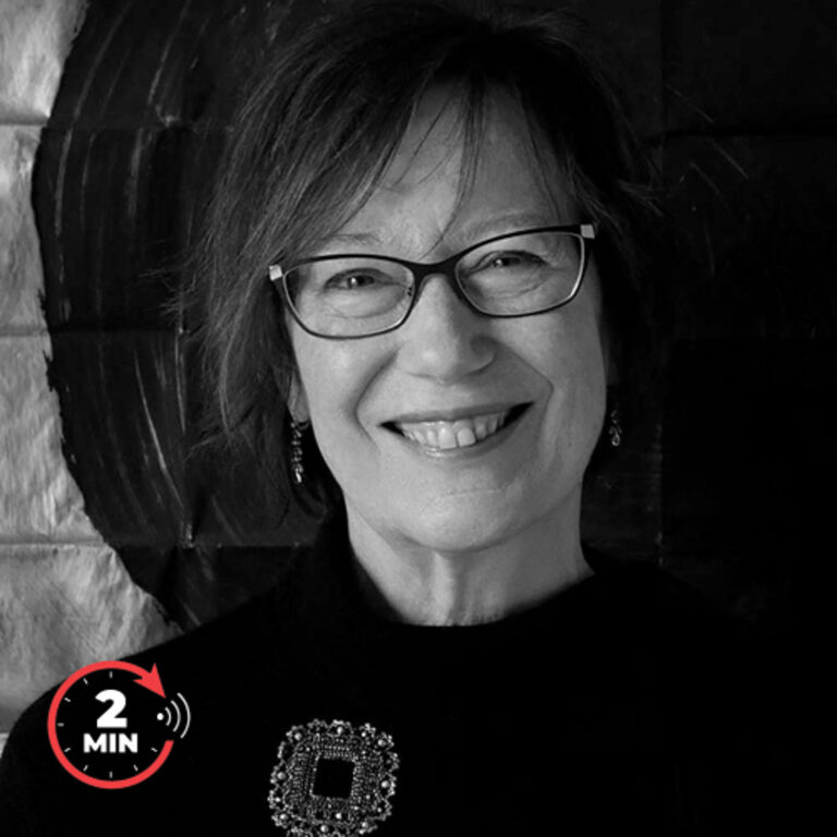 Portrait de Corinne Mercadier, photographe contemporaine interrogée dans le podcast Vous avez 2 minutes