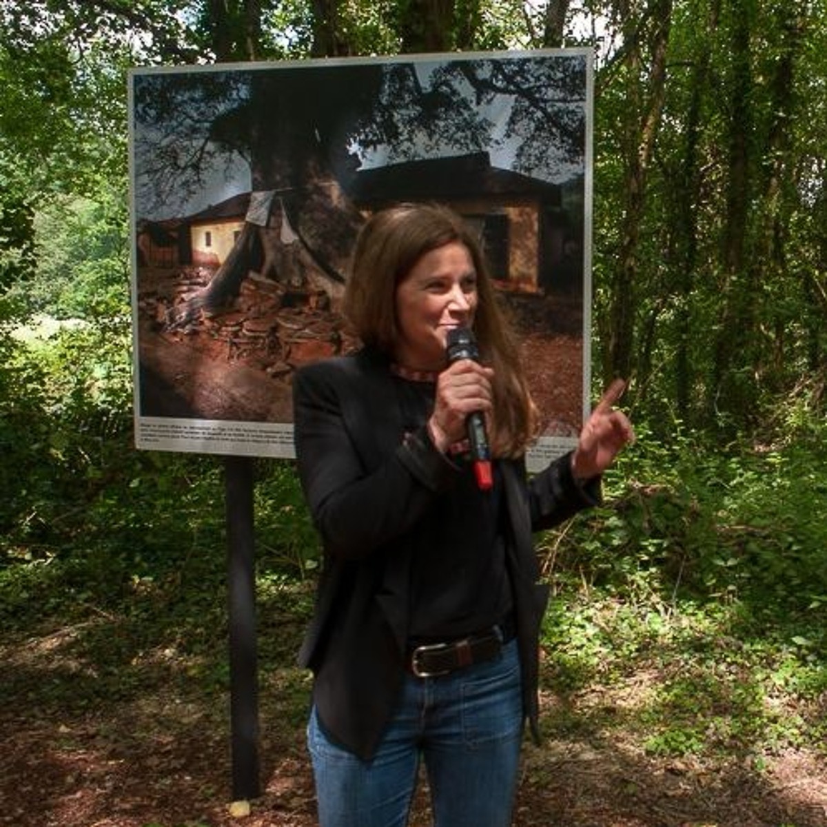 La photojournaliste Axelle de Russé, invitée du podcast 9 Lives Magazine