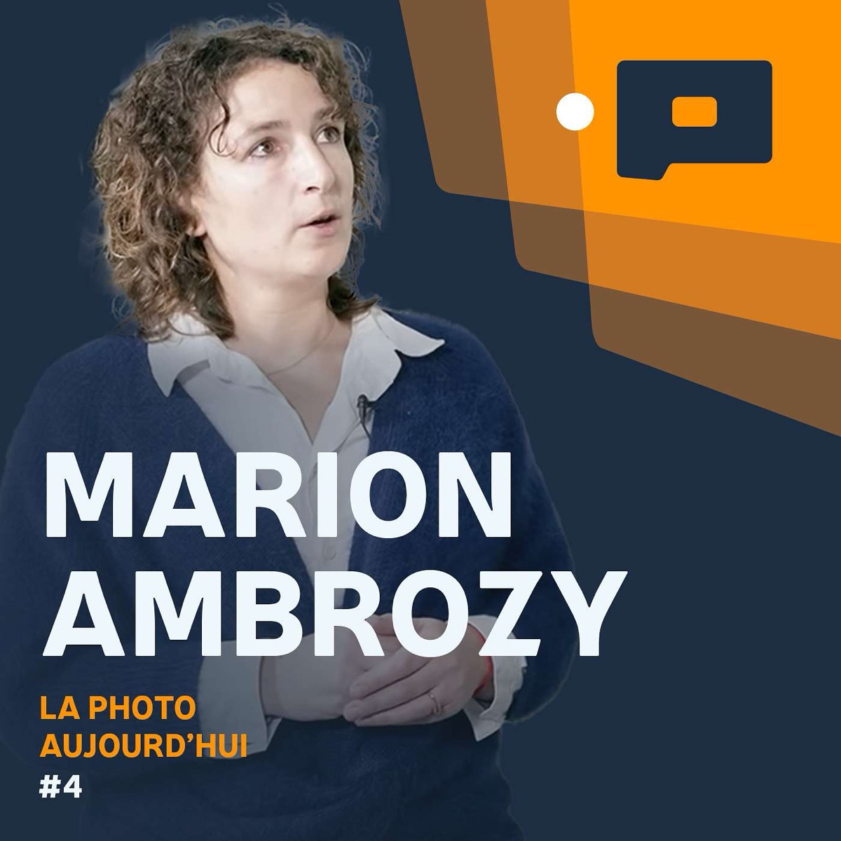 Portrait de Marion Ambrozy, invitée du podcast La Photo Aujourd'hui pour parler de l'organisation d'expositions.