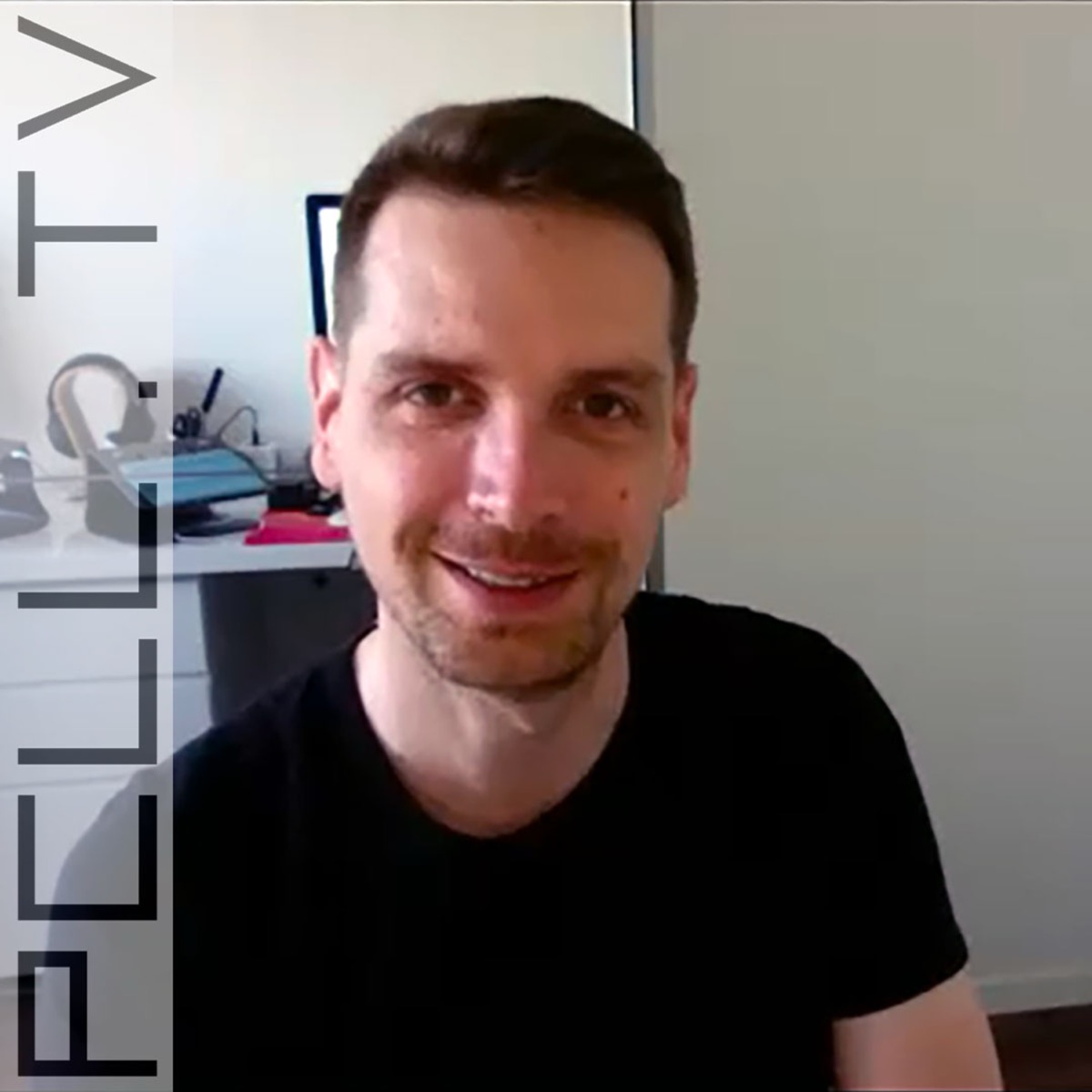 Thomas Cassoudesalle - découvrir et pratiquer la photographie, jeu de formes entre urbain et humain, podcast Photo Collective - les raisons de la photographie - dialogues avec @zdrilx